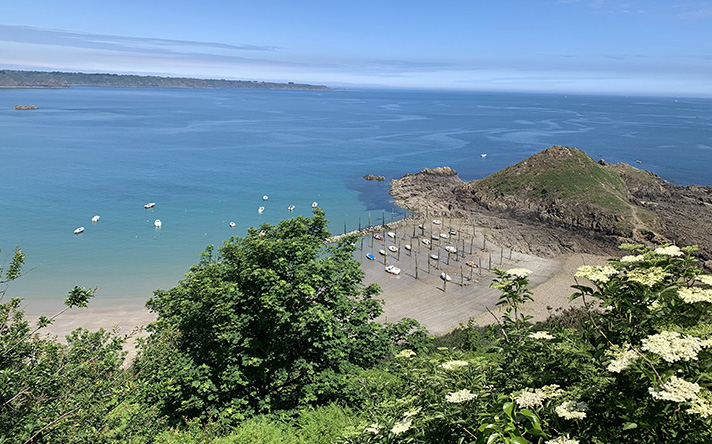 https://www.lagondebrehec.bzh/wp-content/uploads/2023/07/tourisme_plouha_01.jpg